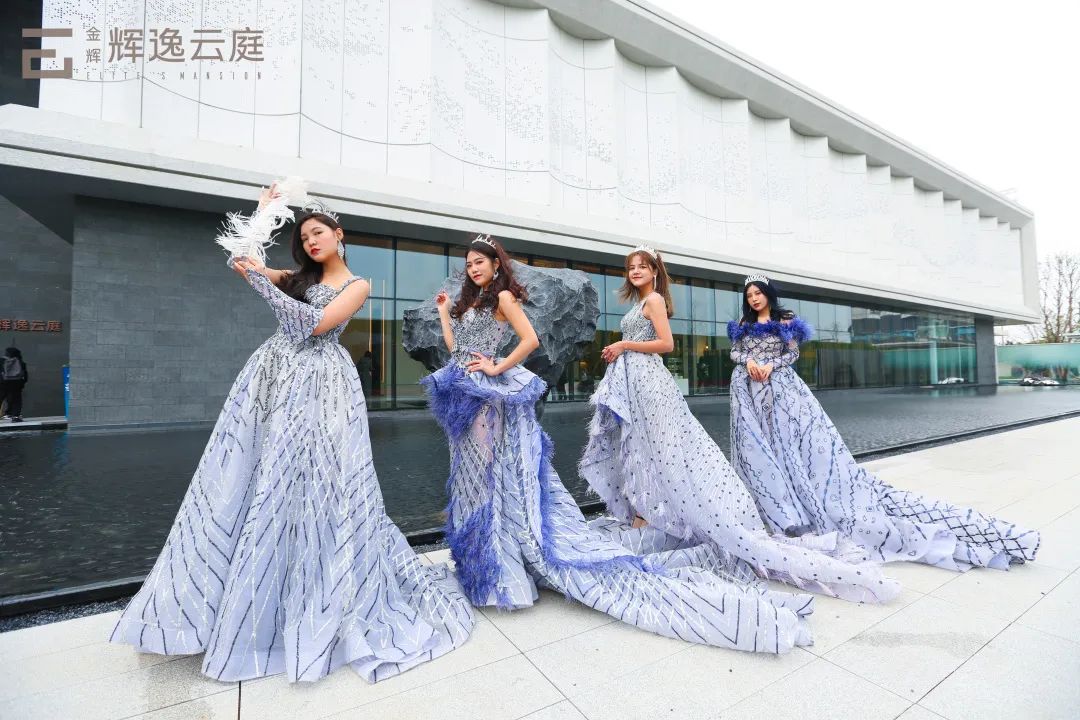 金輝輝逸云庭營(yíng)銷中心開(kāi)放現(xiàn)場(chǎng)實(shí)景圖